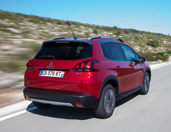 La Peugeot 2008 restylée affiche un design affirmé de SUV robuste