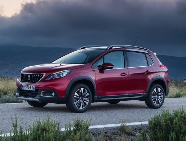 La Peugeot 2008 restylée affiche un design affirmé de SUV robuste
