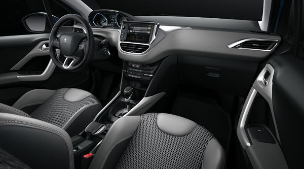La Peugeot 2008 restylée affiche un design affirmé de SUV robuste
