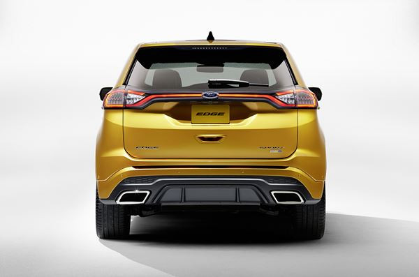Le grand SUV Ford Edge traverse l'Atlantique