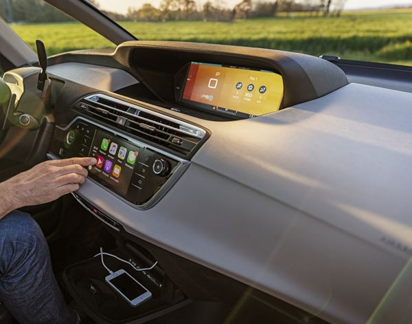 Le Citroën C4 Picasso restylé en approche