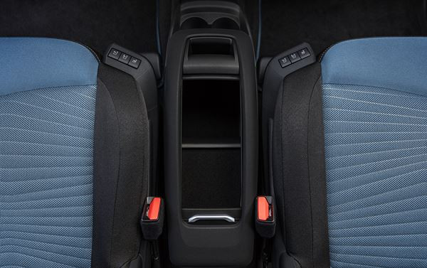 Le Citroën C4 Picasso restylé en approche