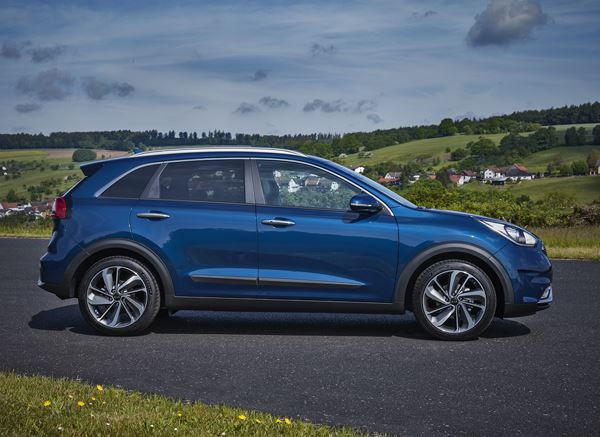 Le crossover Kia Niro hybride essence affiche de faibles consommations
