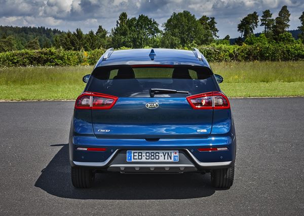 Le crossover Kia Niro hybride essence affiche de faibles consommations