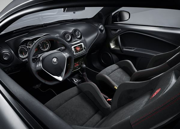 L'Alfa Romeo MiTo bénéficie d’une grille de calandre inspirée de la Giulia