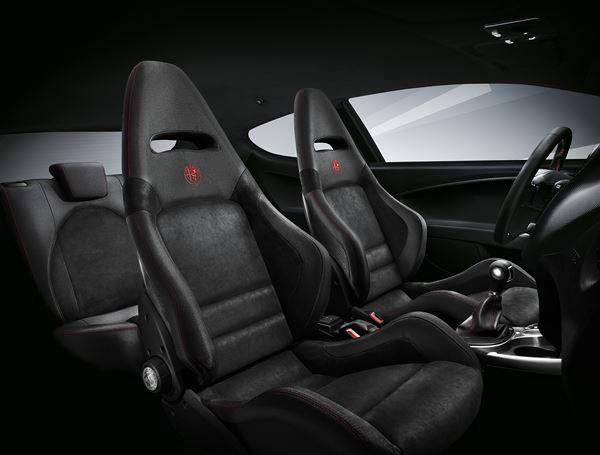 L'Alfa Romeo MiTo bénéficie d’une grille de calandre inspirée de la Giulia