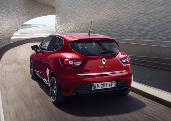 La Renault Clio se renouvelle très légèrement