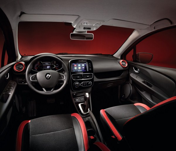 La Renault Clio se renouvelle très légèrement