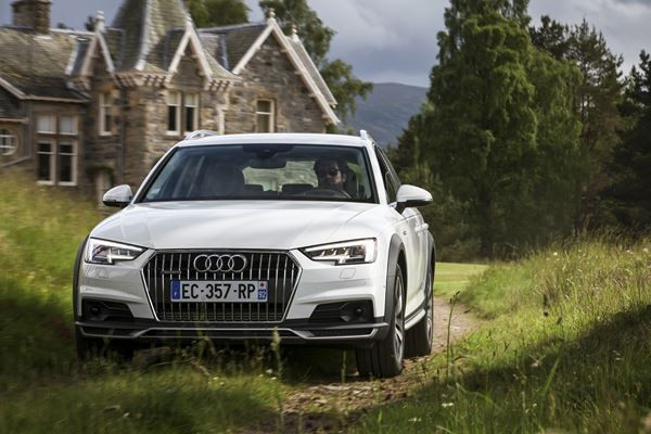 L'Audi A4 Allroad adopte un style baroudeur et une transmission intégrale