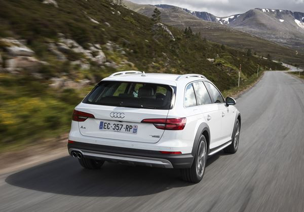 L'Audi A4 Allroad adopte un style baroudeur et une transmission intégrale