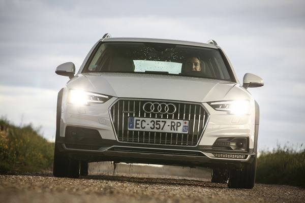 L'Audi A4 Allroad adopte un style baroudeur et une transmission intégrale