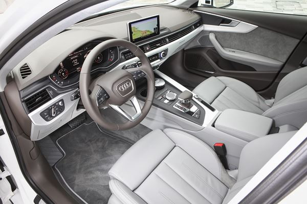 L'Audi A4 Allroad adopte un style baroudeur et une transmission intégrale