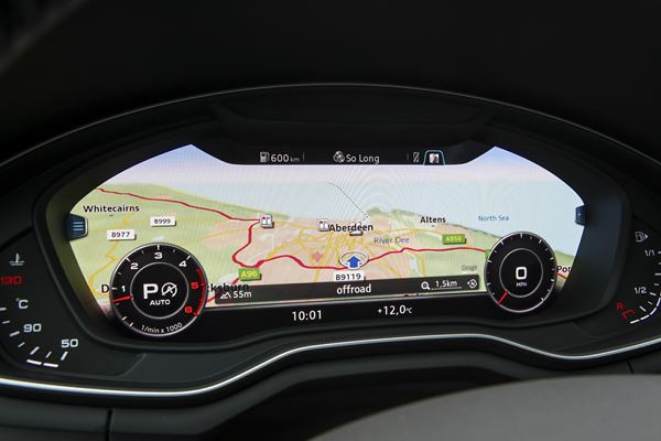 L'Audi A4 Allroad adopte un style baroudeur et une transmission intégrale
