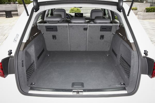 L'Audi A4 Allroad adopte un style baroudeur et une transmission intégrale