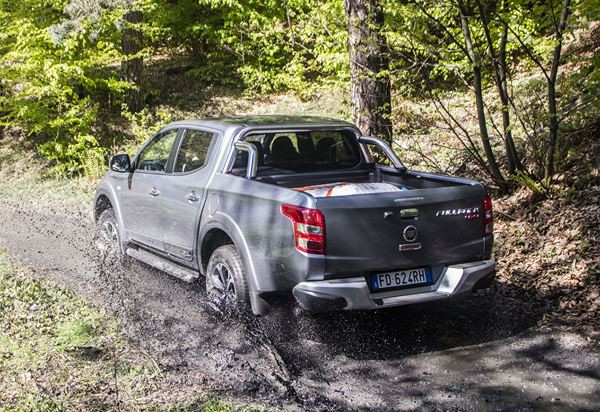 Le pick-up Fiat Fullback revendique robustesse et fiabilité