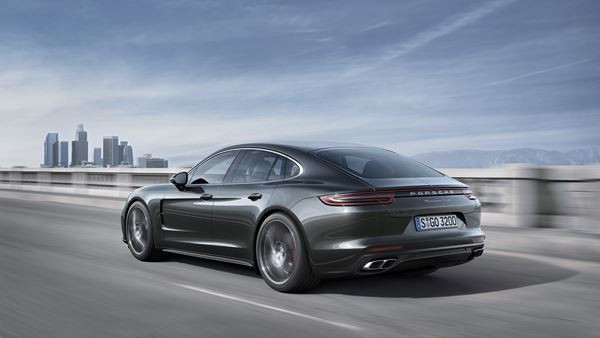 La nouvelle Porsche Panamera conjugue performances, luxe et confort