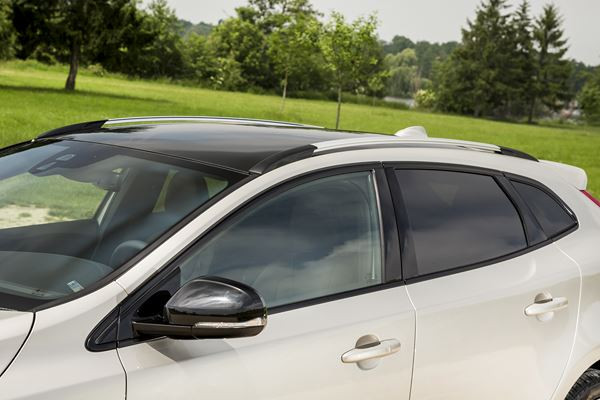 La Volvo V40 Cross Country restylée affiche un look baroudeur