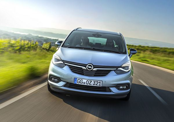 L'Opel Zafira restylé reçoit une calandre plus dynamique