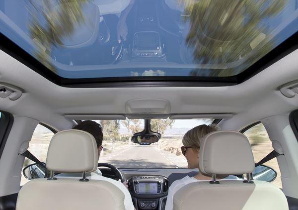 L'Opel Zafira restylé reçoit une calandre plus dynamique