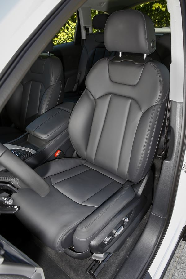 L'Audi Q7 e-tron quattro embarque une motorisation hybride diesel rechargeable