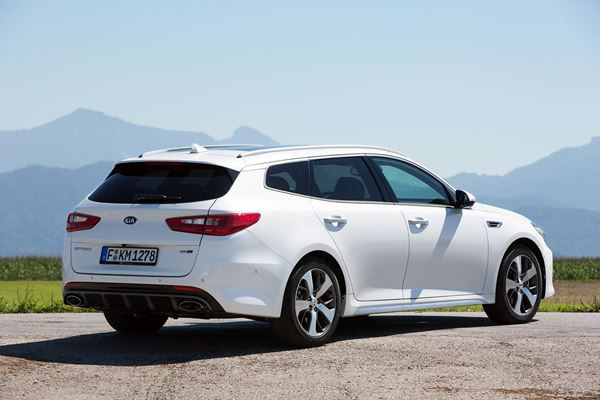 La Kia Optima SW offre un volume de chargement de 552 litres