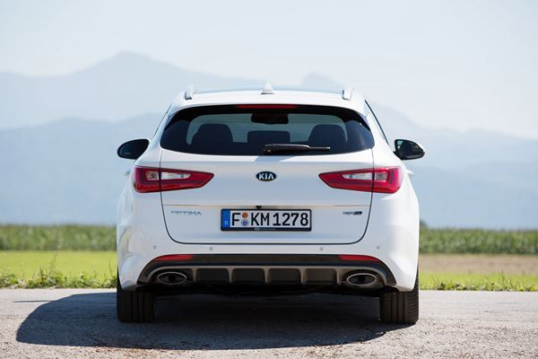 La Kia Optima SW offre un volume de chargement de 552 litres