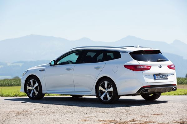 La Kia Optima SW offre un volume de chargement de 552 litres