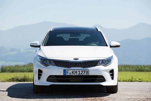 La Kia Optima SW offre un volume de chargement de 552 litres