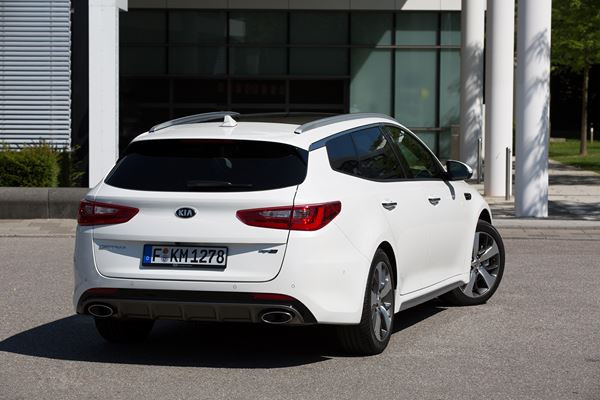 La Kia Optima SW offre un volume de chargement de 552 litres