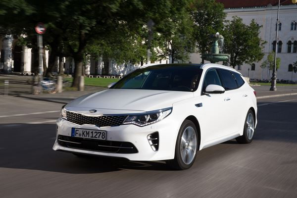 La Kia Optima SW offre un volume de chargement de 552 litres