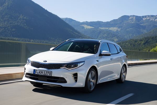 La Kia Optima SW offre un volume de chargement de 552 litres