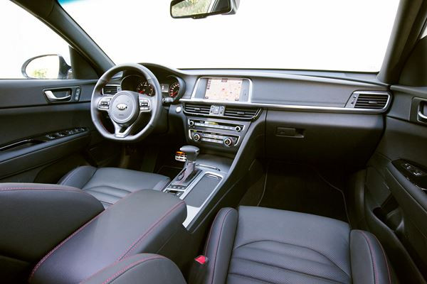 La Kia Optima SW offre un volume de chargement de 552 litres
