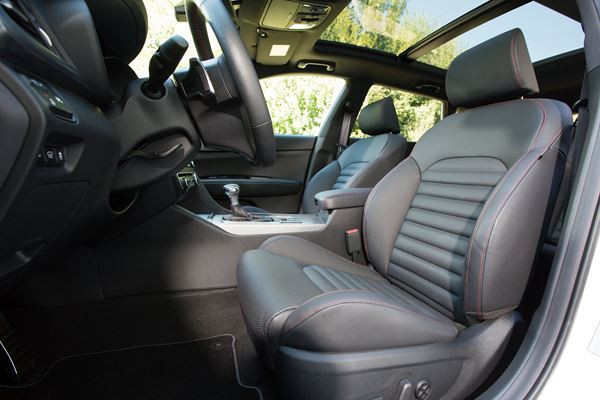 La Kia Optima SW offre un volume de chargement de 552 litres