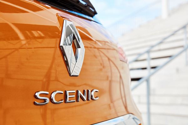 Le Renault Scénic réinterprète le monospace compact