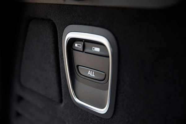 Le Renault Scénic réinterprète le monospace compact