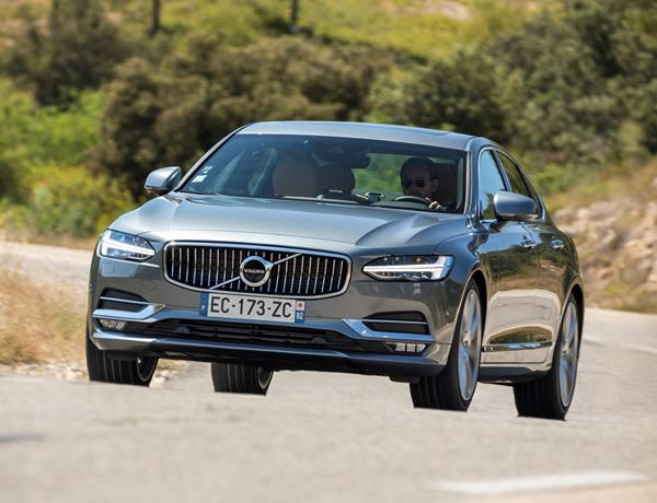 La Volvo S90 fait son entrée dans le club fermé des grandes berlines premium