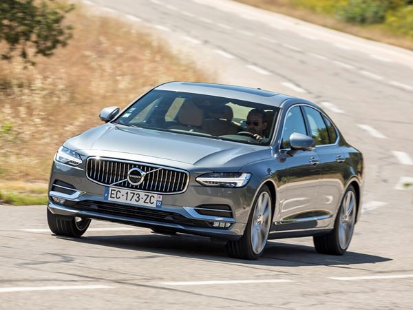La Volvo S90 fait son entrée dans le club fermé des grandes berlines premium