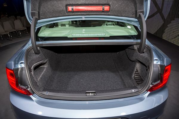 La Volvo S90 fait son entrée dans le club fermé des grandes berlines premium