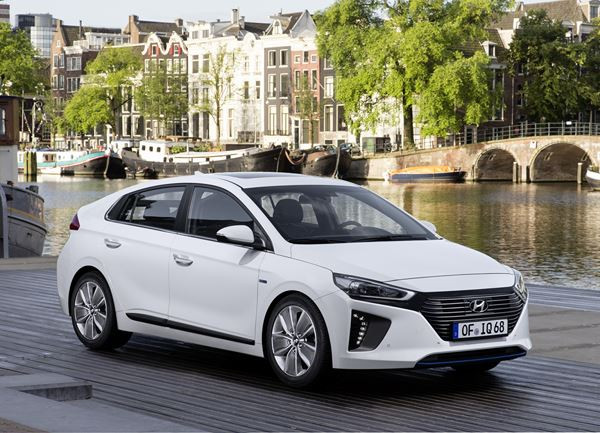 La Hyundai Ioniq Hybride affiche une consommation de 3,4 litres aux 100 km