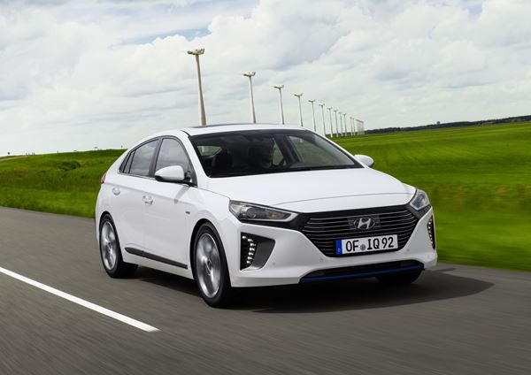 La Hyundai Ioniq Hybride affiche une consommation de 3,4 litres aux 100 km