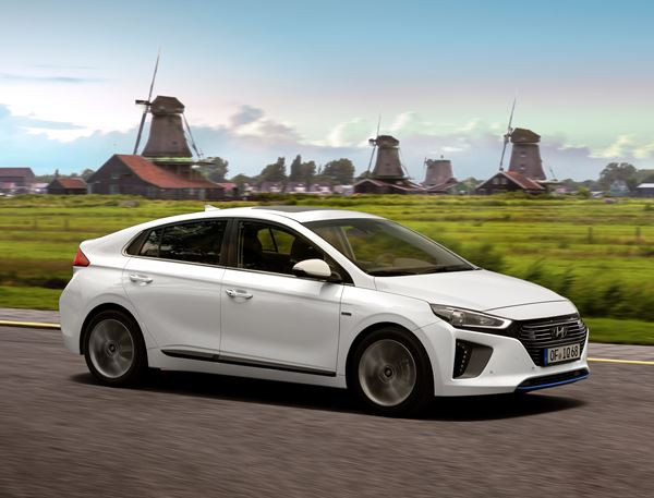 La Hyundai Ioniq Hybride affiche une consommation de 3,4 litres aux 100 km