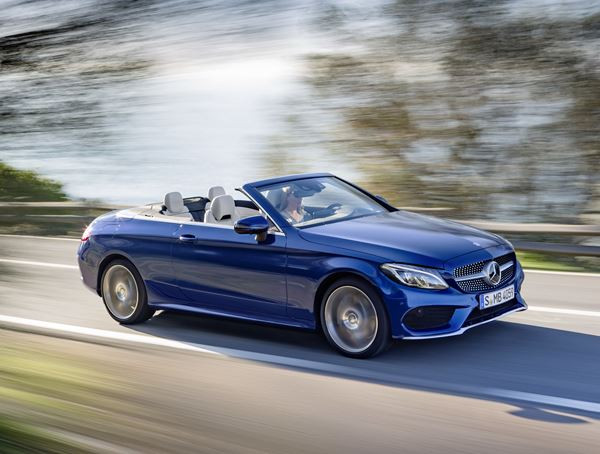 La Mercedes Classe C Cabriolet embarque une capote en tissu