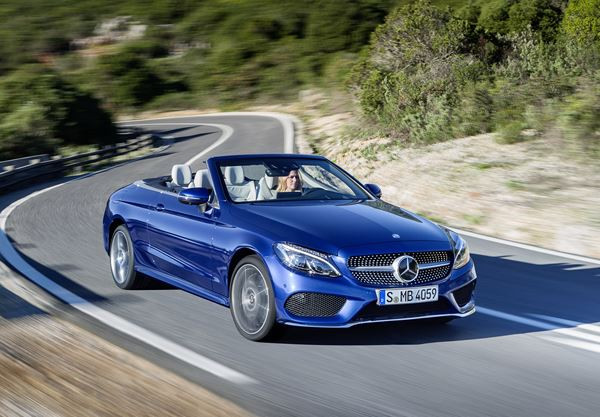 La Mercedes Classe C Cabriolet embarque une capote en tissu