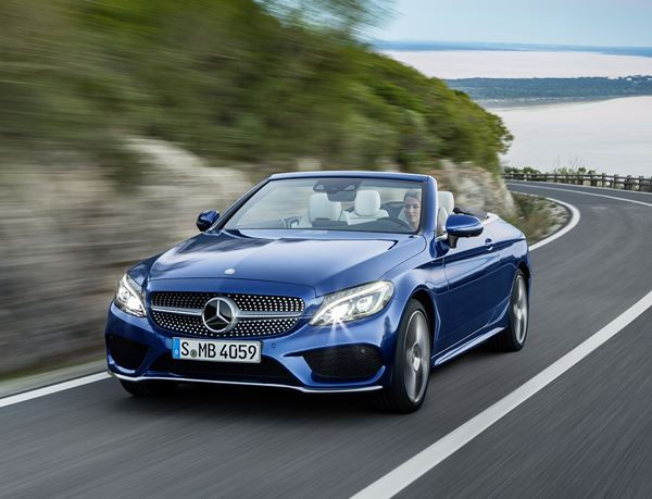 La Mercedes Classe C Cabriolet embarque une capote en tissu
