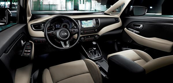Le monospace Kia Carens bénéficie d'évolutions de design