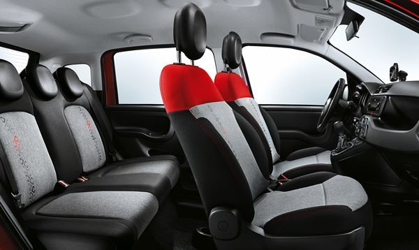 La Fiat Panda 2017 embarque le système d'info divertissement Uconnect