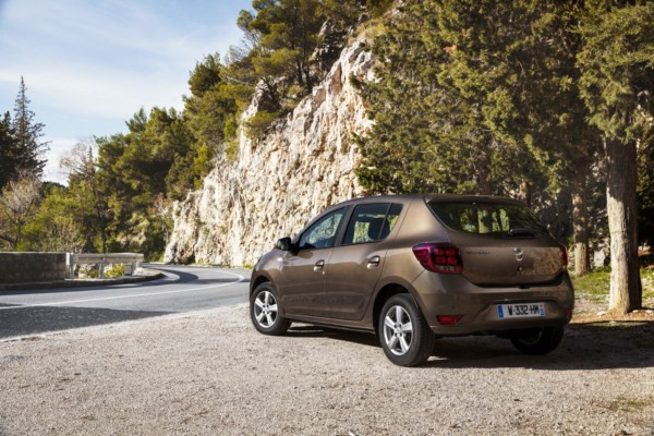La Dacia Sandero reçoit un design légèrement revisité