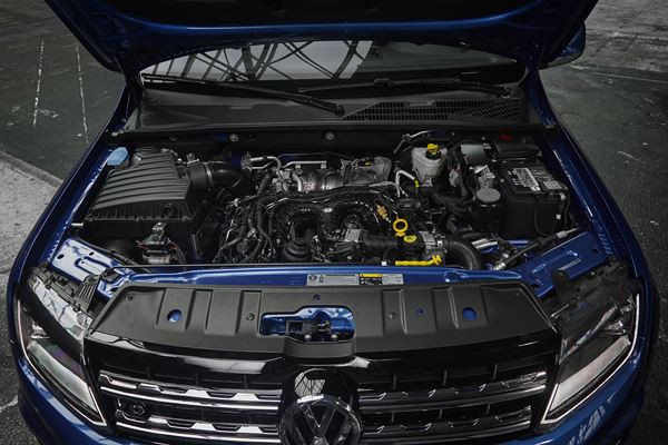 Le pick-up Volkswagen Amarok restylé embarque un six cylindres diesel