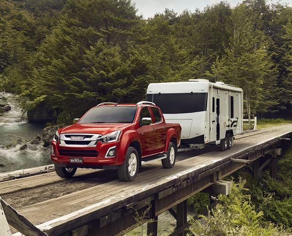 Le pick-up Isuzu D-Max restylé en approche