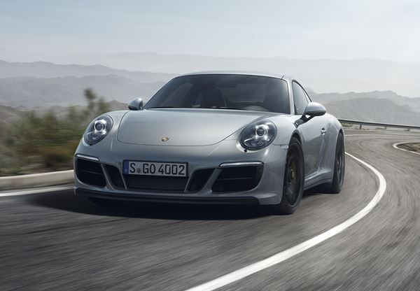 La Porsche 911 se décline en version GTS